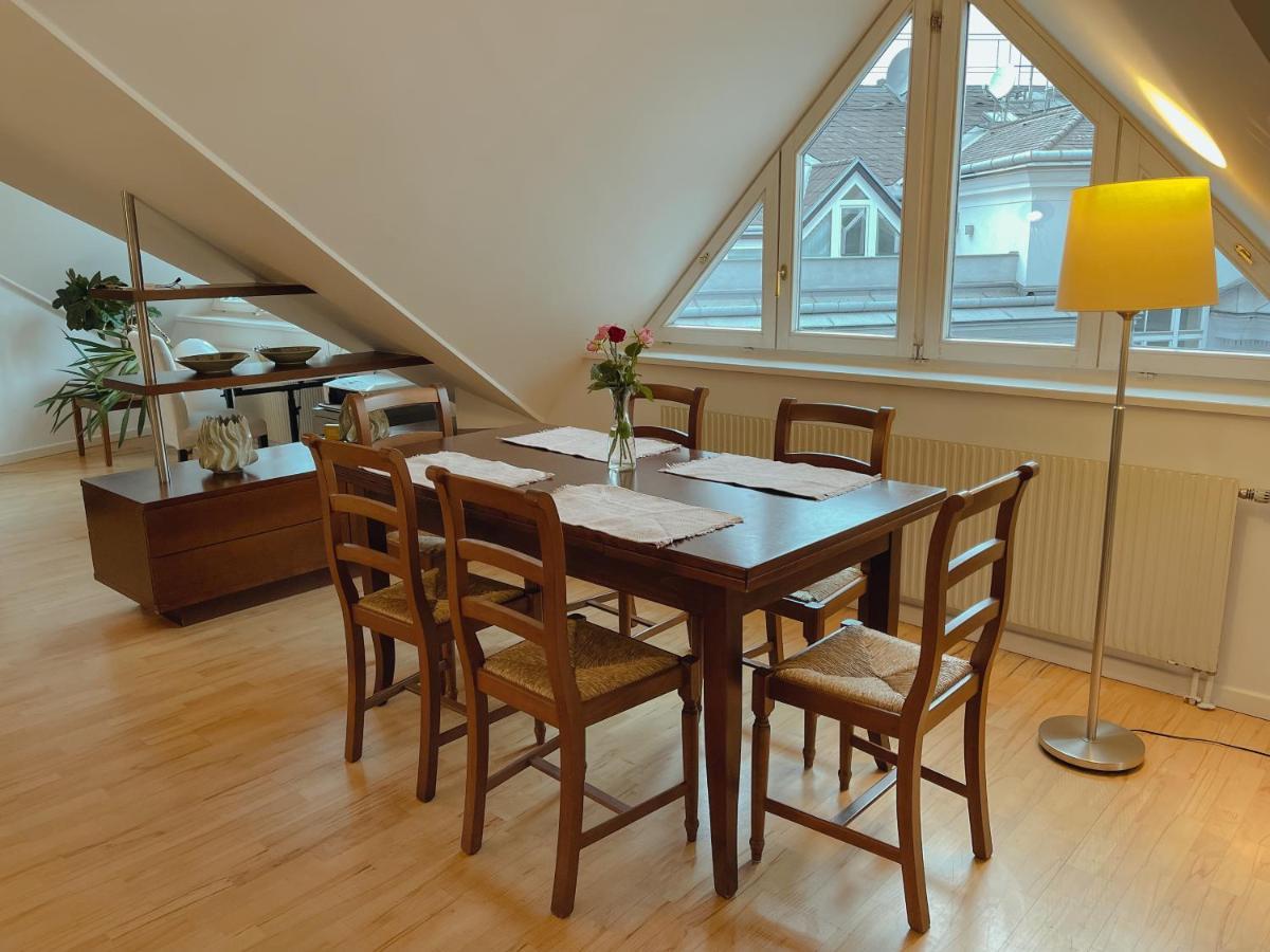 Luxury 150M2 Suite In Most Desirable Area Of Historic Central Wien Exteriör bild