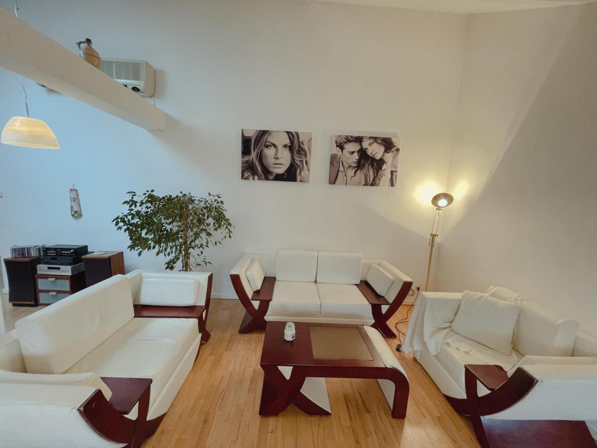 Luxury 150M2 Suite In Most Desirable Area Of Historic Central Wien Exteriör bild